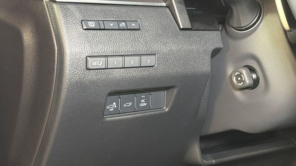 Certified 2024 Lexus GX 550 w/ Accessory Package (Z1) image 25