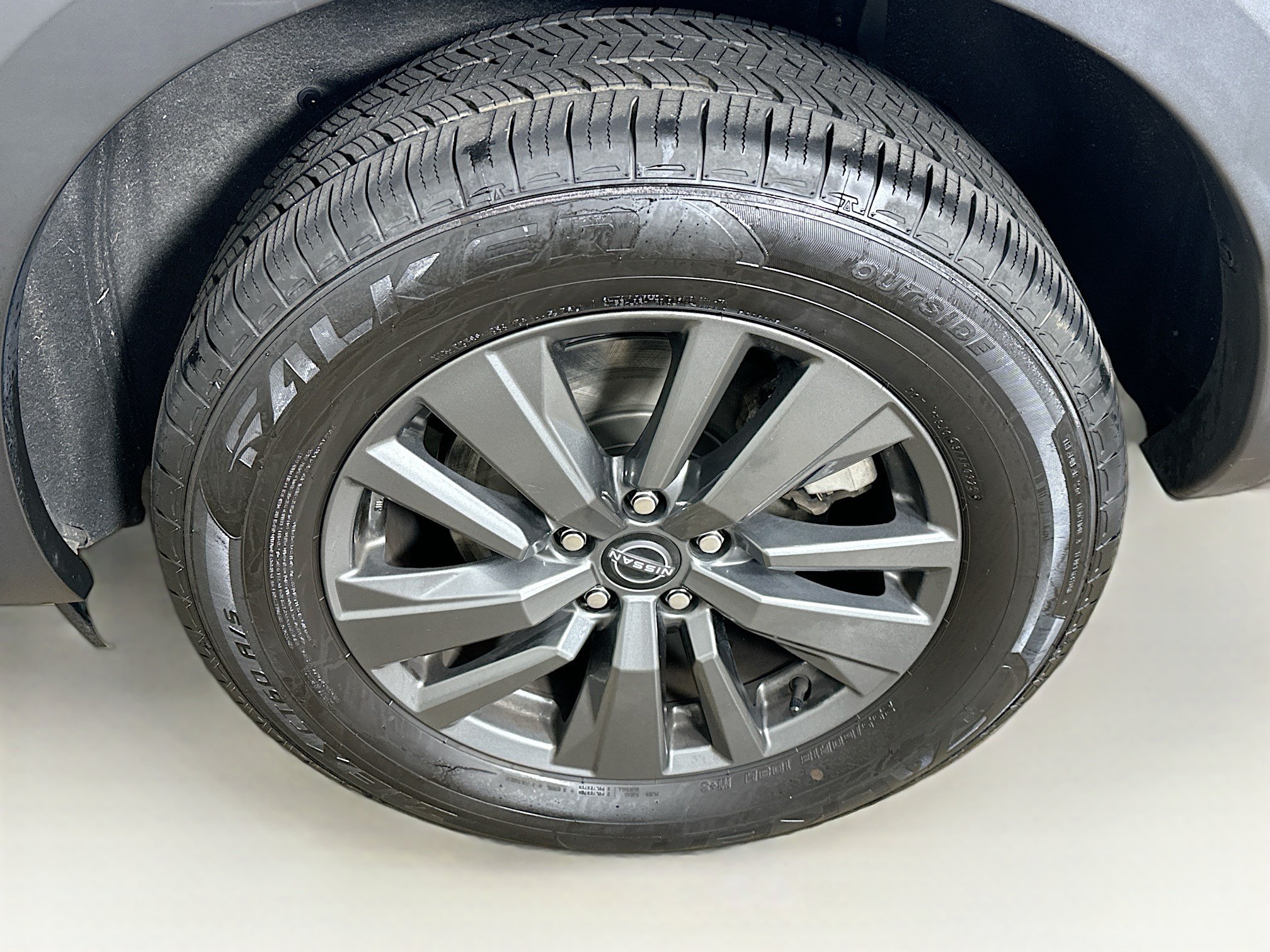 Used 2023 Nissan Pathfinder SV AWD/4WD image 11