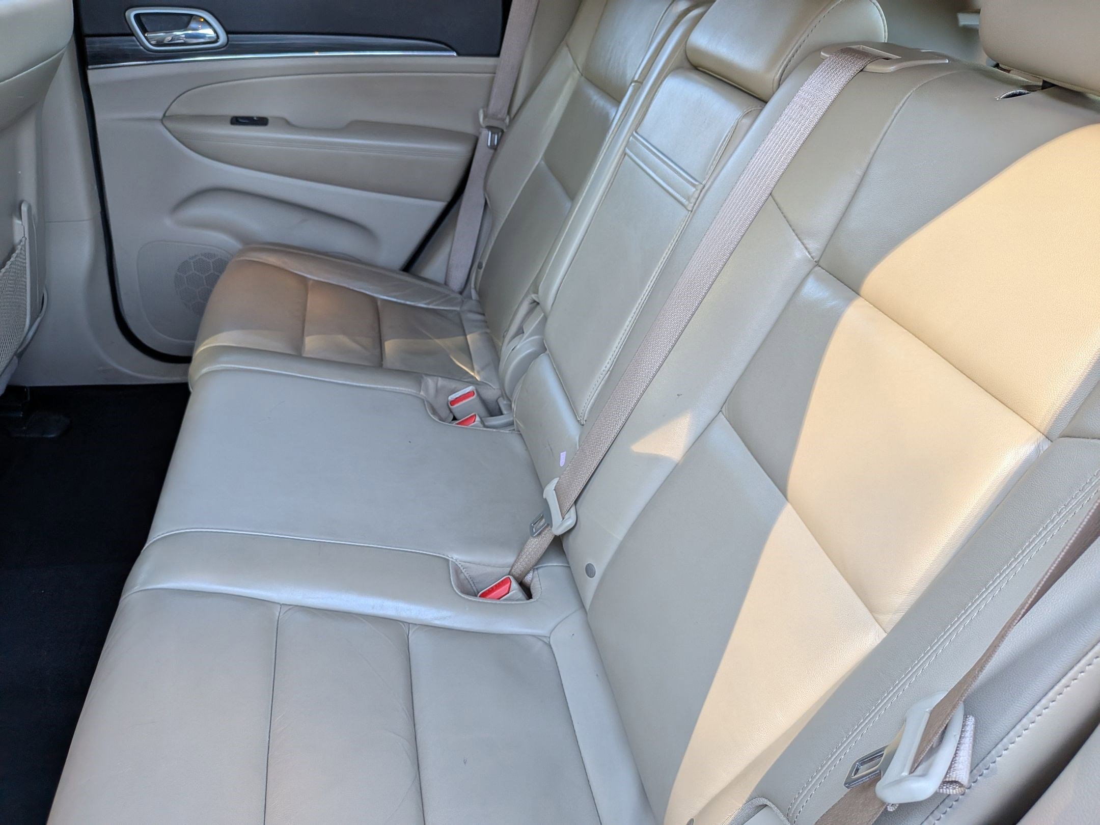 Used 2021 Jeep Grand Cherokee Limited w/ Sun & Sound Group image 29