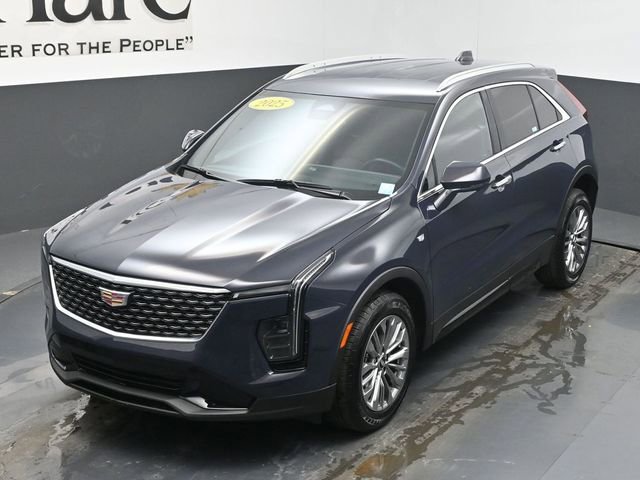 Used 2025 Cadillac XT4 Premium Luxury image 45