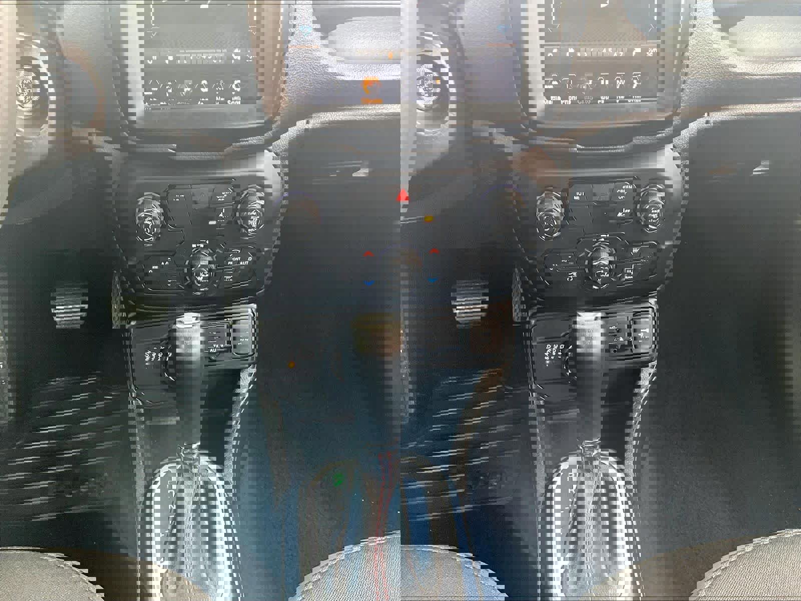 Used 2023 Jeep Renegade Trailhawk image 25