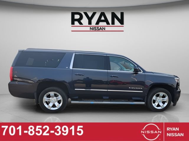 Used 2017 Chevrolet Suburban LT w/ LT Signature Package AWD/4WD image 2