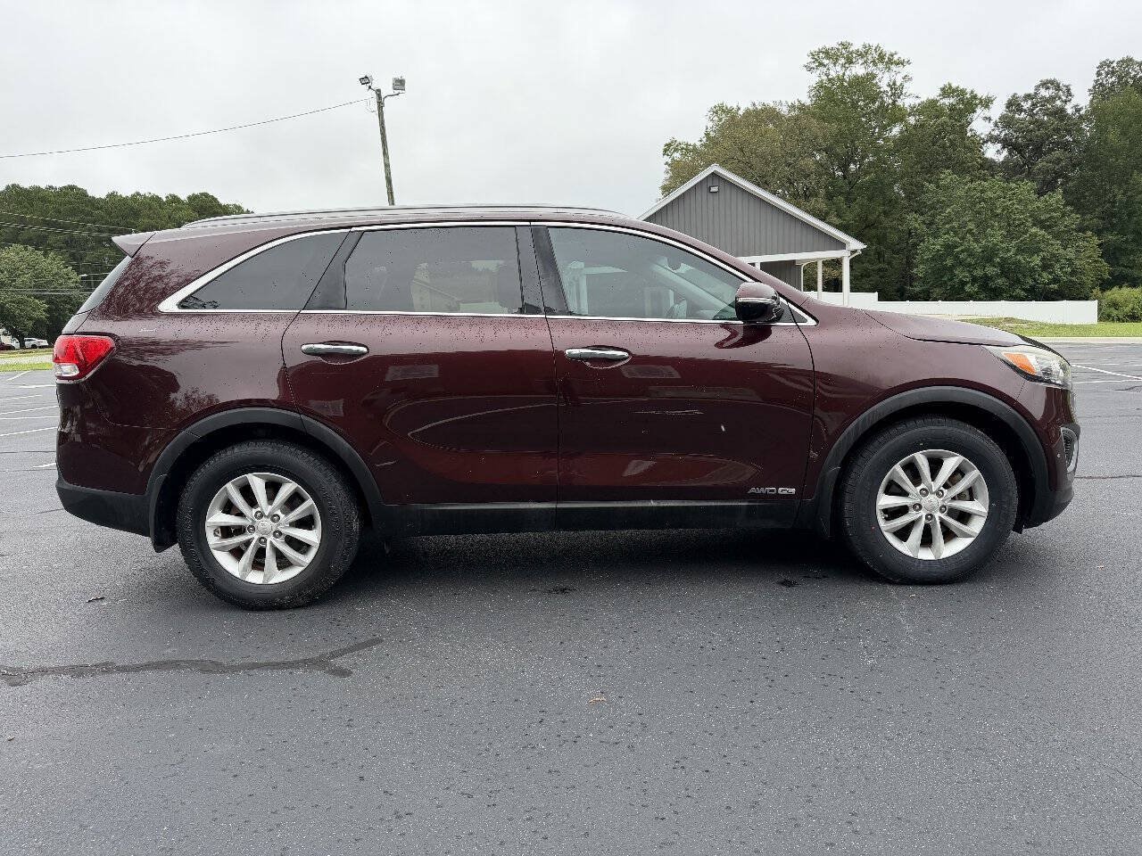 Used 2017 Kia Sorento AWD w/ LX V6 Convenience Package image 7