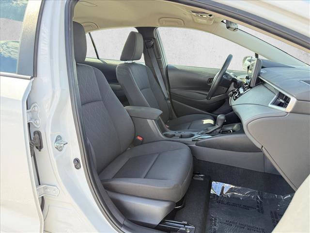 Used 2025 Toyota Corolla LE FWD image 12
