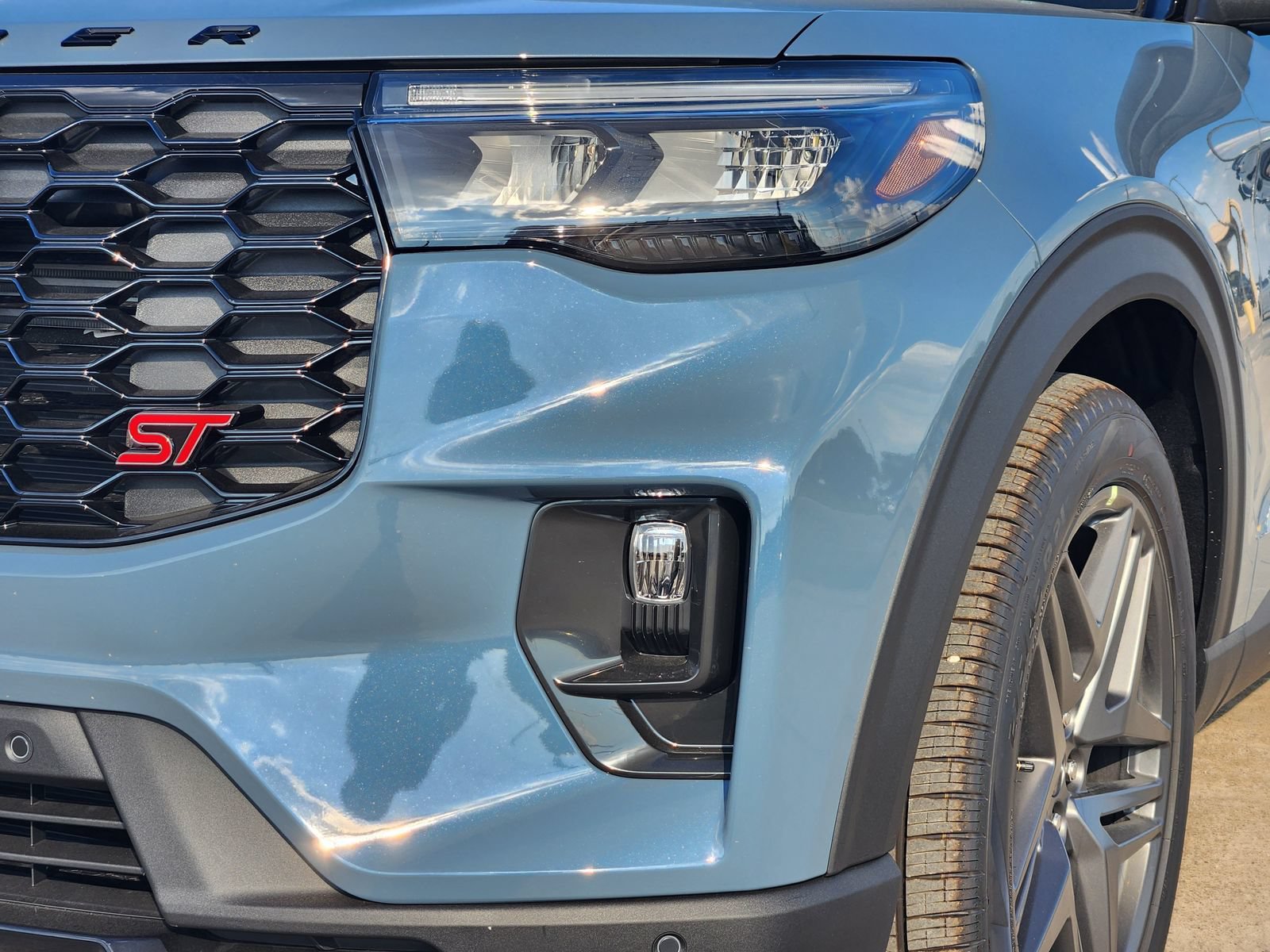 New 2026 Ford Explorer ST w/ Sun And Sound Package AWD/4WD image 10