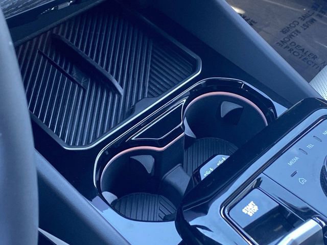 Certified 2025 BMW i5 eDrive40i w/ Premium Package image 32