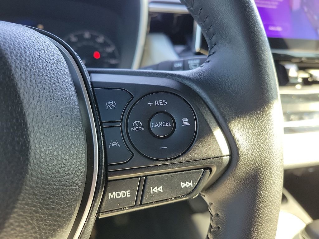 Used 2024 Toyota Corolla SE image 17