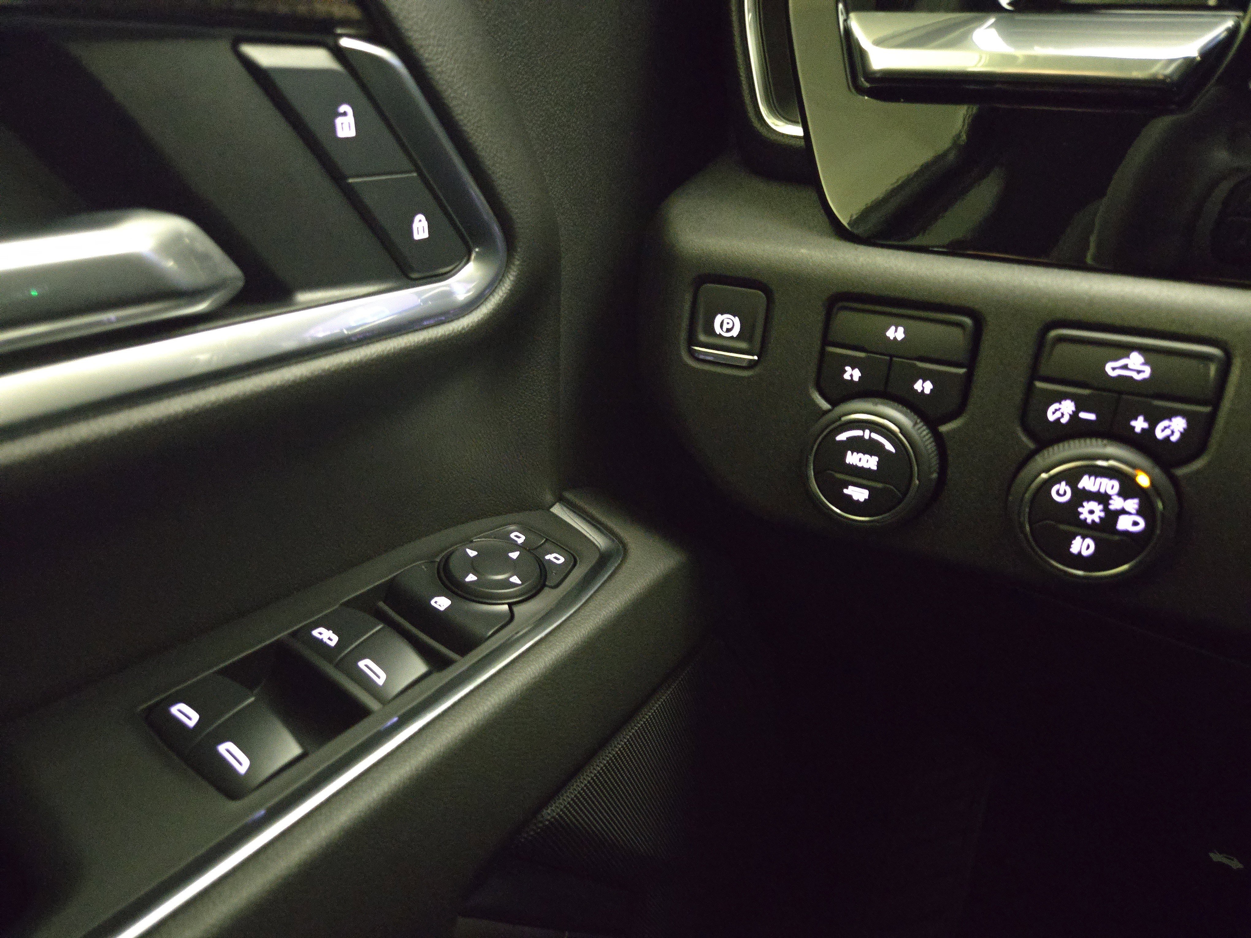 Certified 2025 Chevrolet Silverado 3500 LT image 30