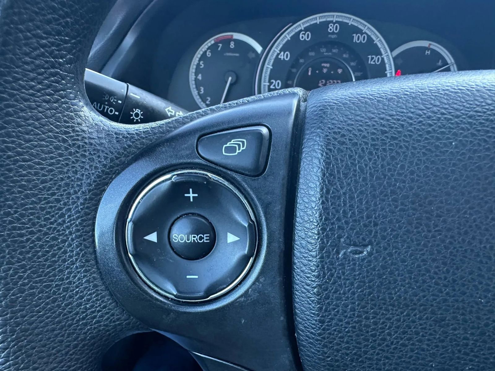 Used 2014 Honda Accord LX image 29