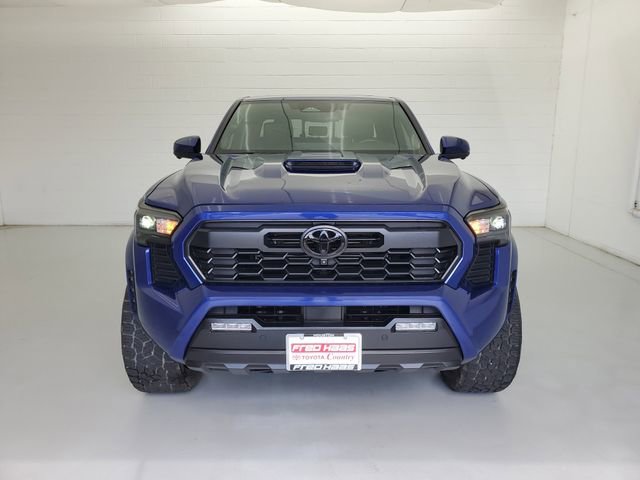 Used 2025 Toyota Tacoma TRD Sport w/ TRD Sport Premium Package image 3