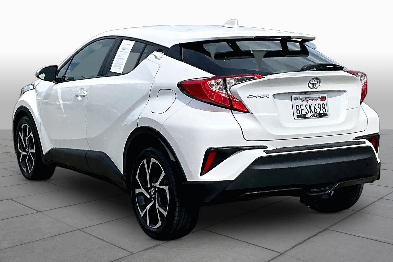 Used 2019 Toyota C-HR XLE FWD image 11