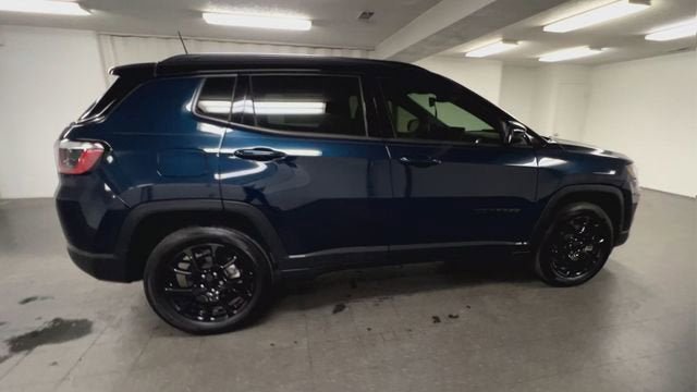 Used 2024 Jeep Compass Latitude w/ Altitude Special Edition image 9
