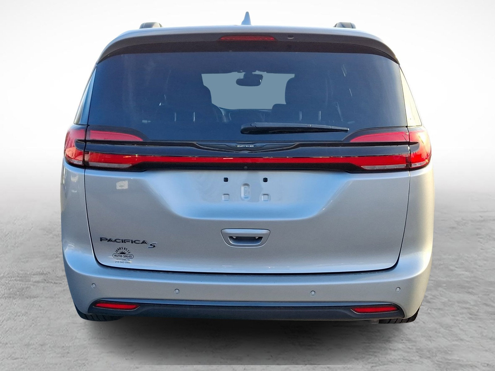 Used 2021 Chrysler Pacifica Touring w/ S Appearance Package image 5