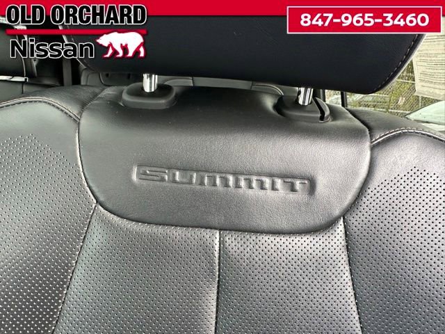 Used 2021 Jeep Grand Cherokee L Summit w/ Advanced Protech Group IV AWD/4WD image 17