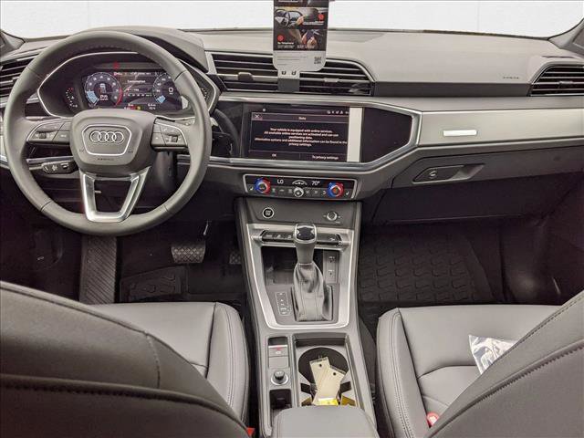 New 2025 Audi Q3 2.0T Premium image 14