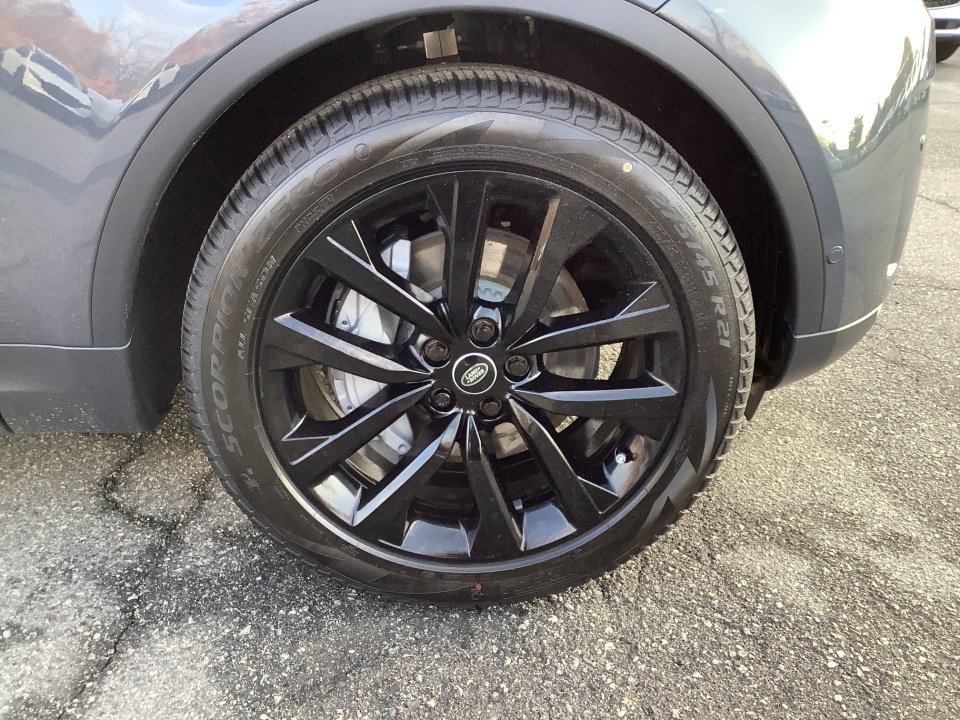 New 2026 Land Rover Discovery S AWD/4WD image 29