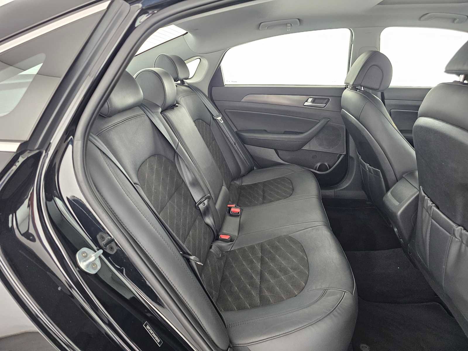 Used 2017 Hyundai Sonata Sport w/ Value Edition Package 02 image 12