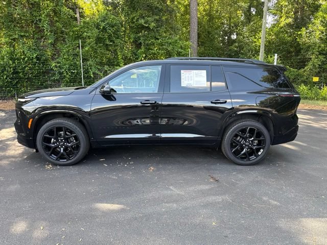 Used 2026 Chevrolet Traverse RS FWD image 2