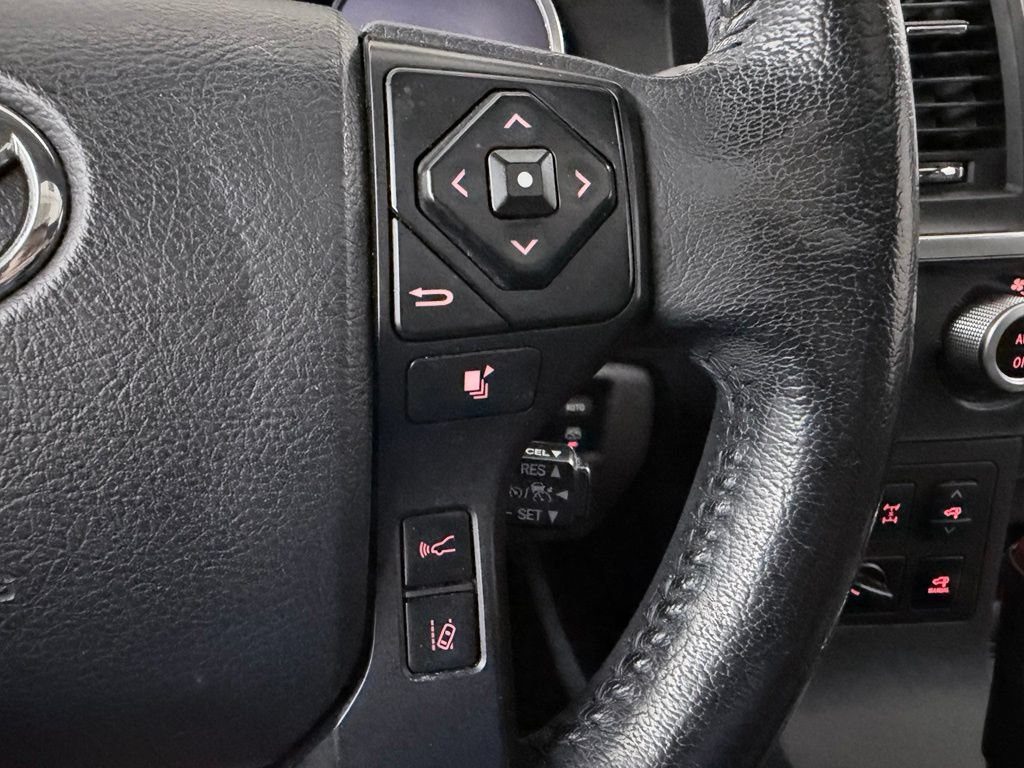 Used 2018 Toyota Sequoia Platinum AWD/4WD image 24