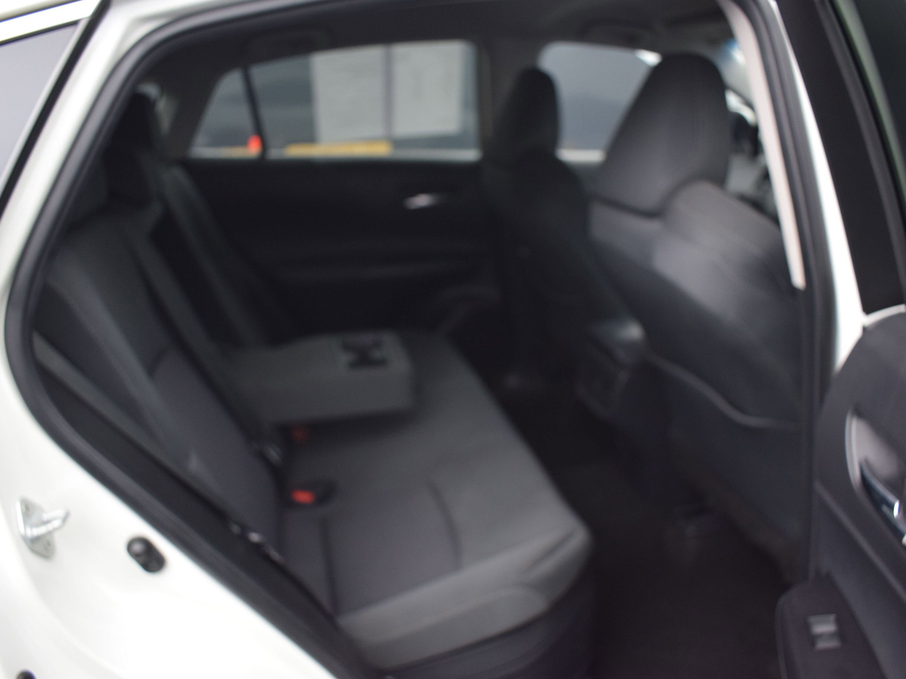 Used 2021 Toyota Venza LE image 11