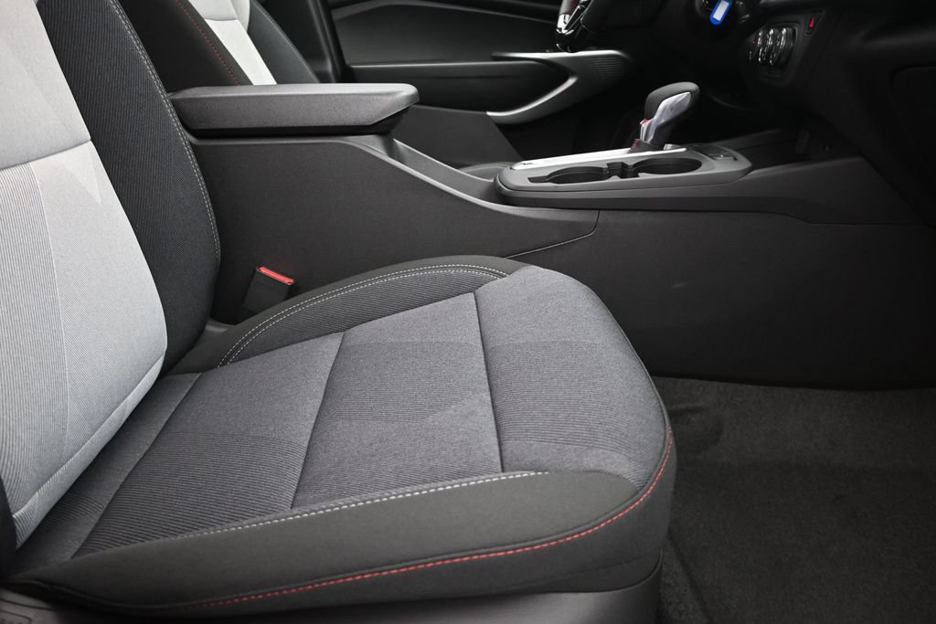 New 2026 Chevrolet Trax RS w/ Sunroof Package FWD image 24