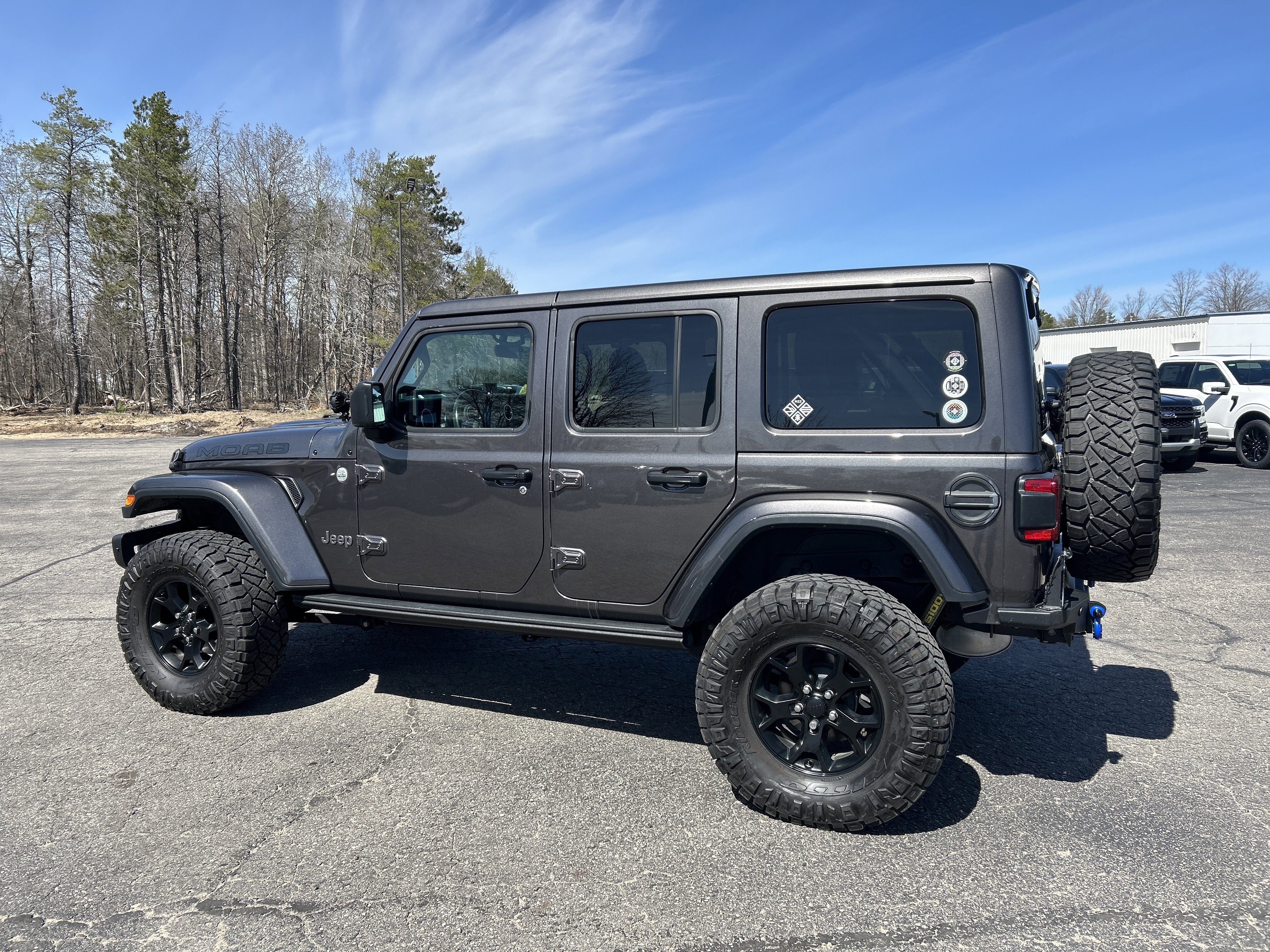 Used 2019 Jeep Wrangler Unlimited Sahara w/ Quick Order Package 24M Moab image 6
