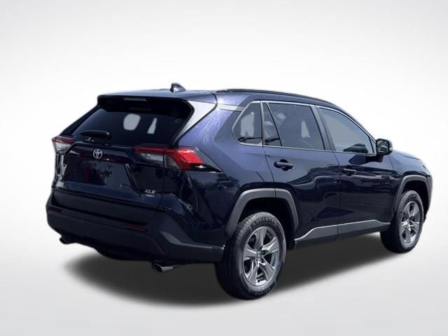 Used 2024 Toyota RAV4 XLE AWD/4WD image 6