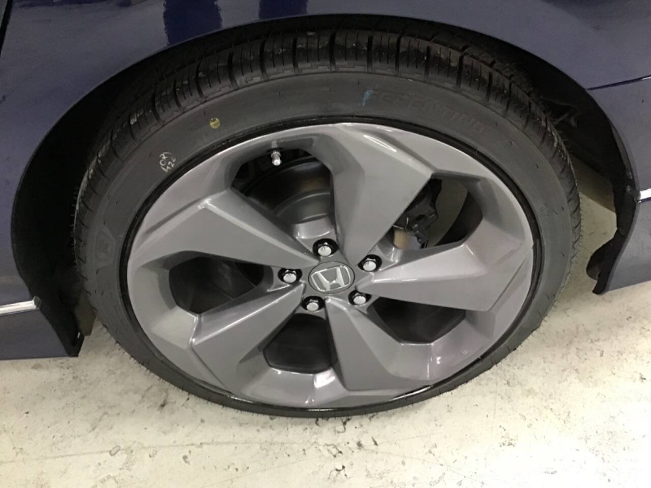 Used 2020 Honda Accord Touring image 9