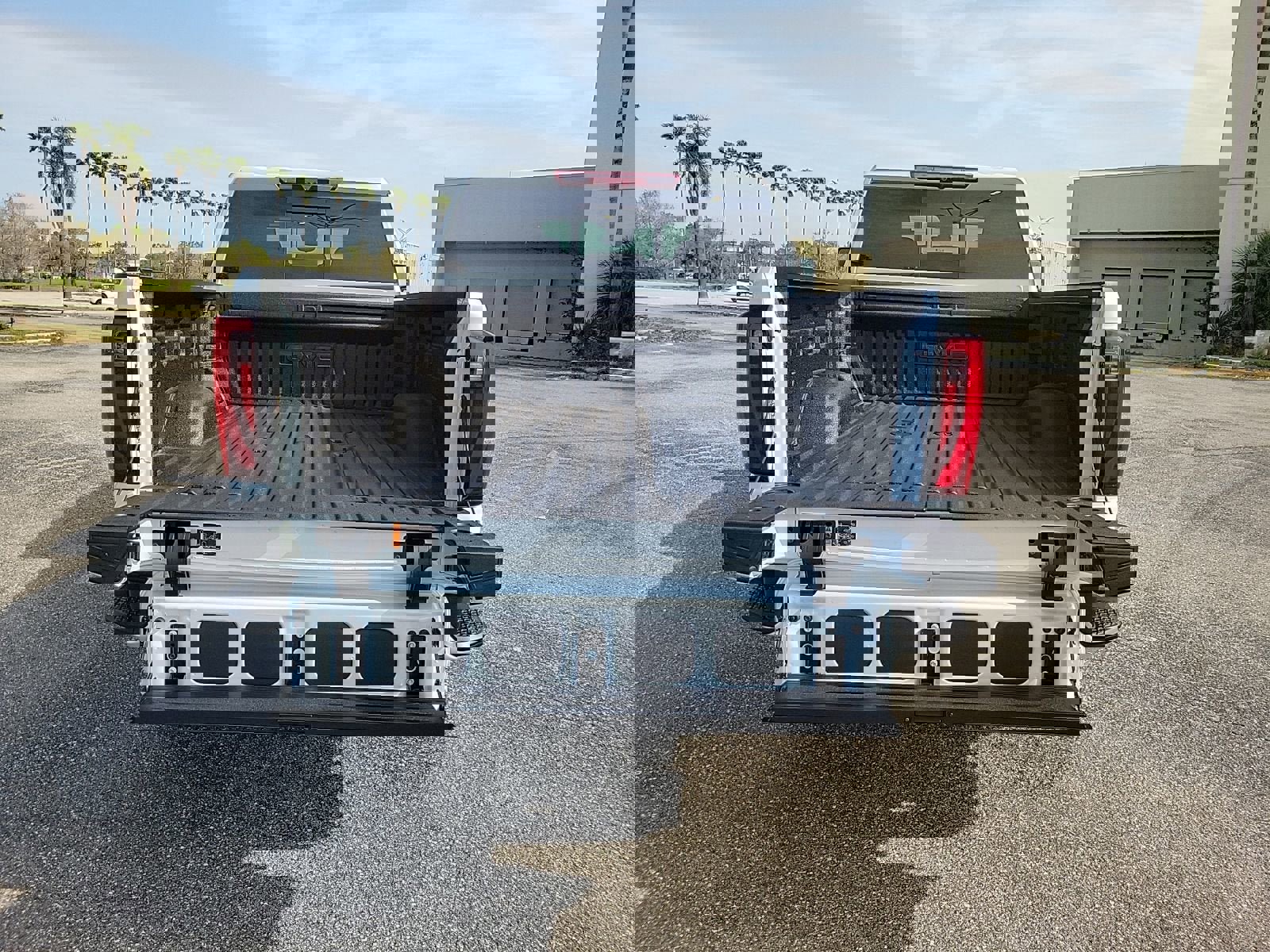 New 2026 GMC Sierra 2500 Denali w/ Denali Reserve Package image 7