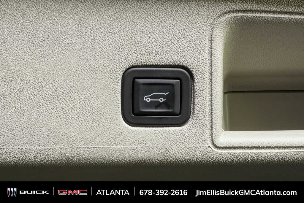 Used 2024 GMC Terrain Denali w/ Denali Premium Package AWD/4WD image 32