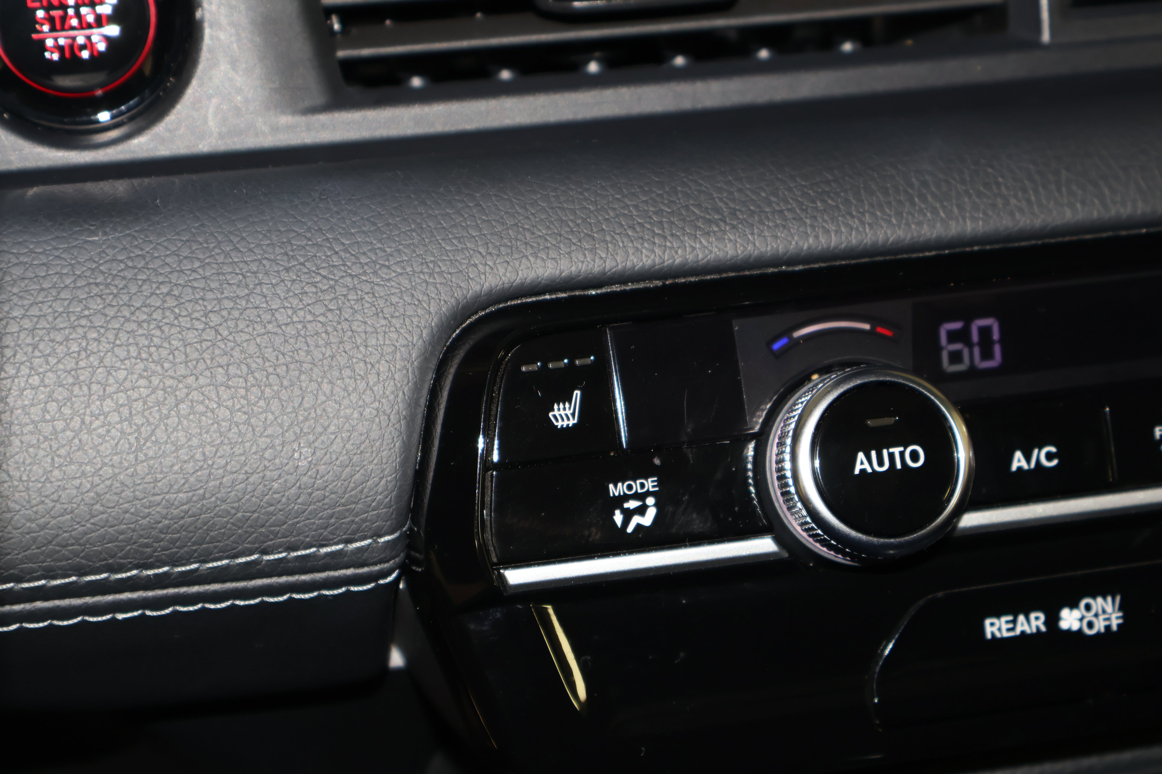 Certified 2025 Honda Pilot Touring image 30