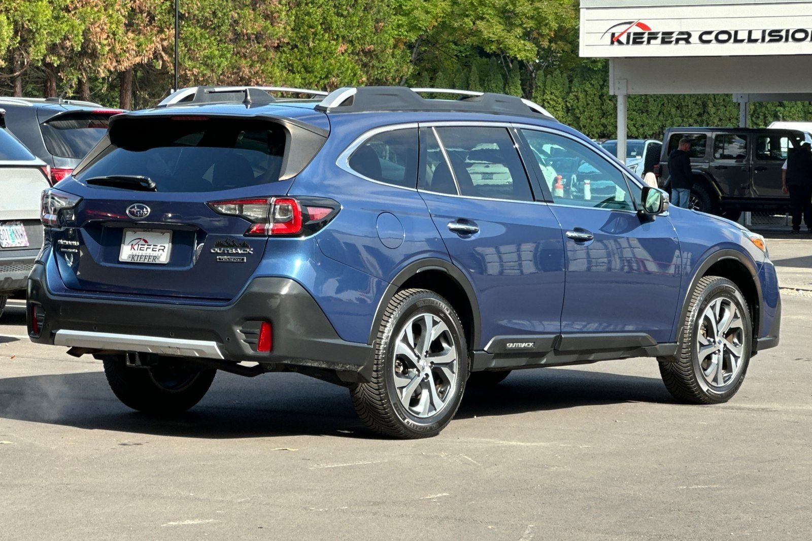 Used 2020 Subaru Outback Touring AWD/4WD image 4