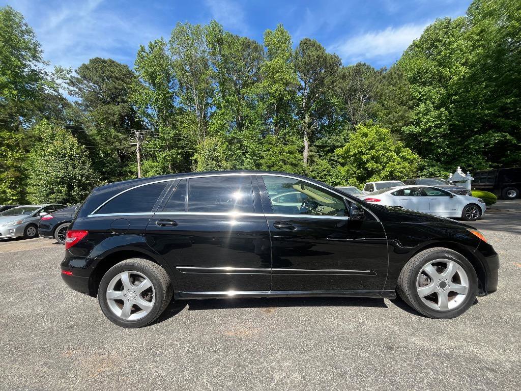 Used 2011 Mercedes-Benz R 350 4MATIC image 11