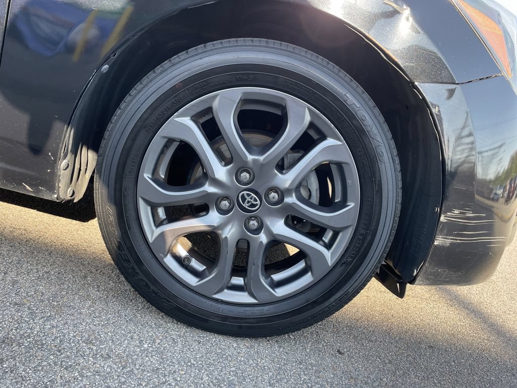 Used 2019 Toyota Yaris LE FWD image 11