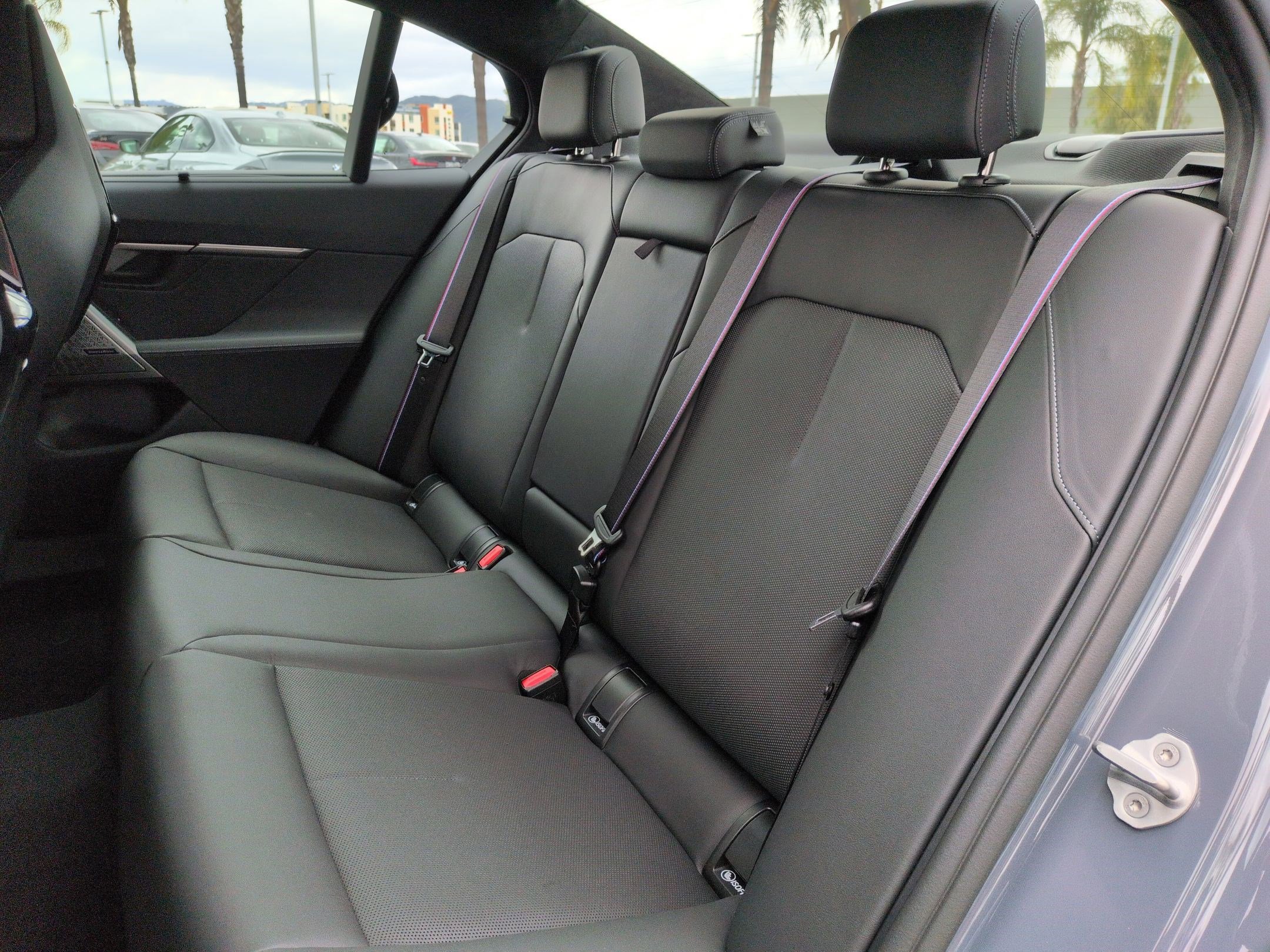 Used 2025 BMW M5 w/ Carbon Package AWD/4WD image 30