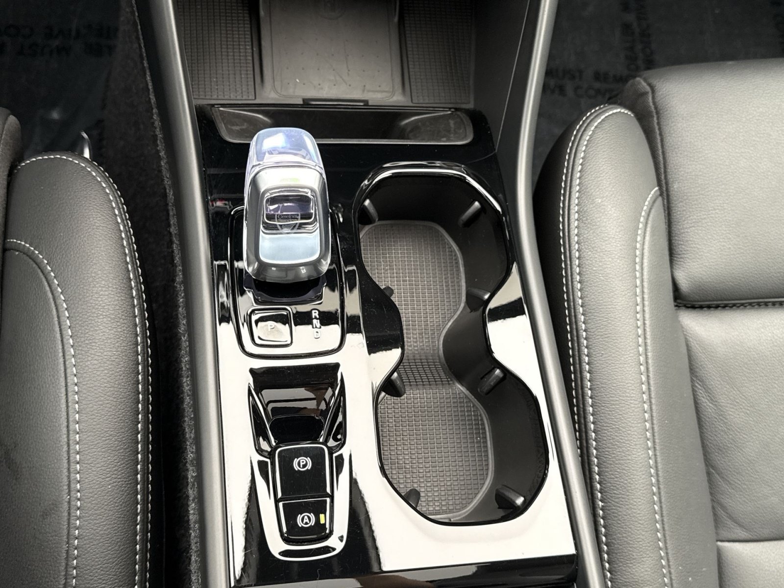 New 2026 Volvo XC40 B5 Plus w/ Protection Package Premier AWD/4WD image 30