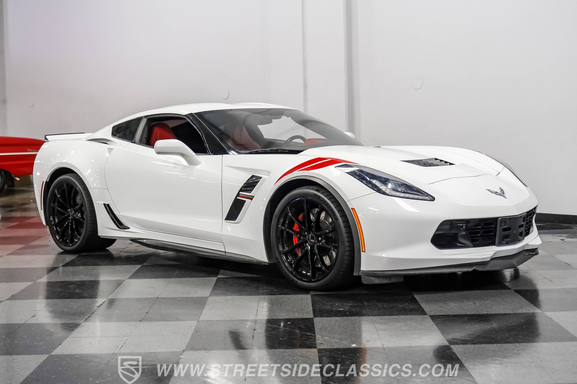 Used 2019 Chevrolet Corvette Grand Sport image 17