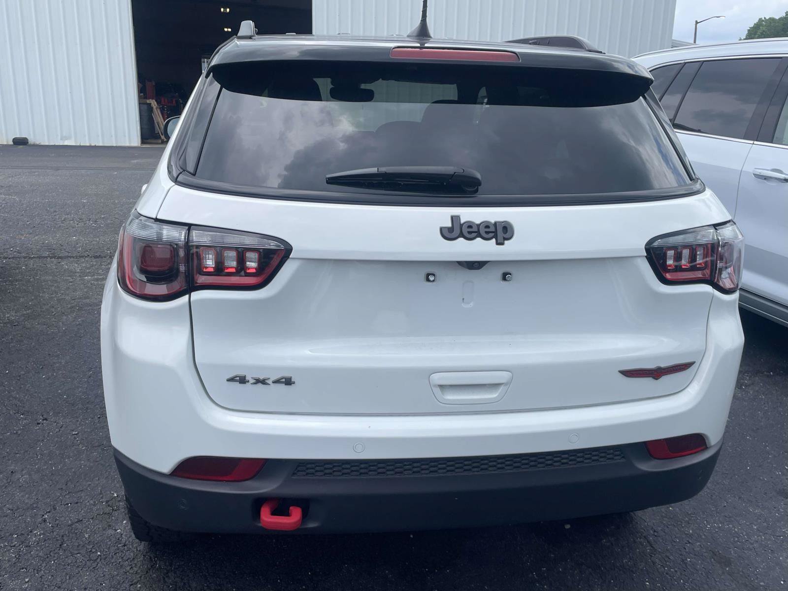 Certified 2025 Jeep Compass Trailhawk AWD/4WD image 17