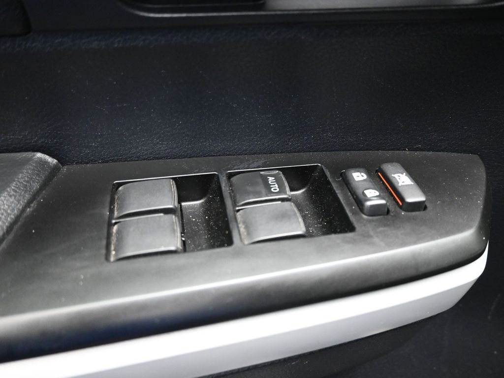 Used 2019 Toyota Tundra SR5 AWD/4WD image 10