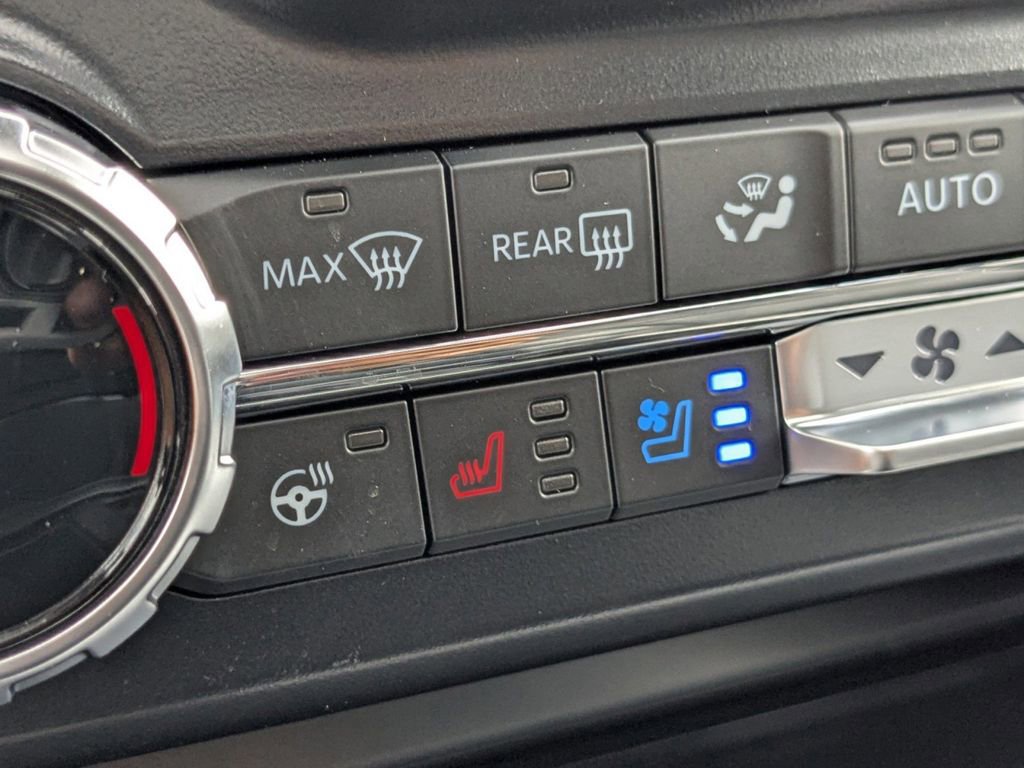 New 2025 Ford F350 Lariat w/ Lariat Ultimate Package image 24