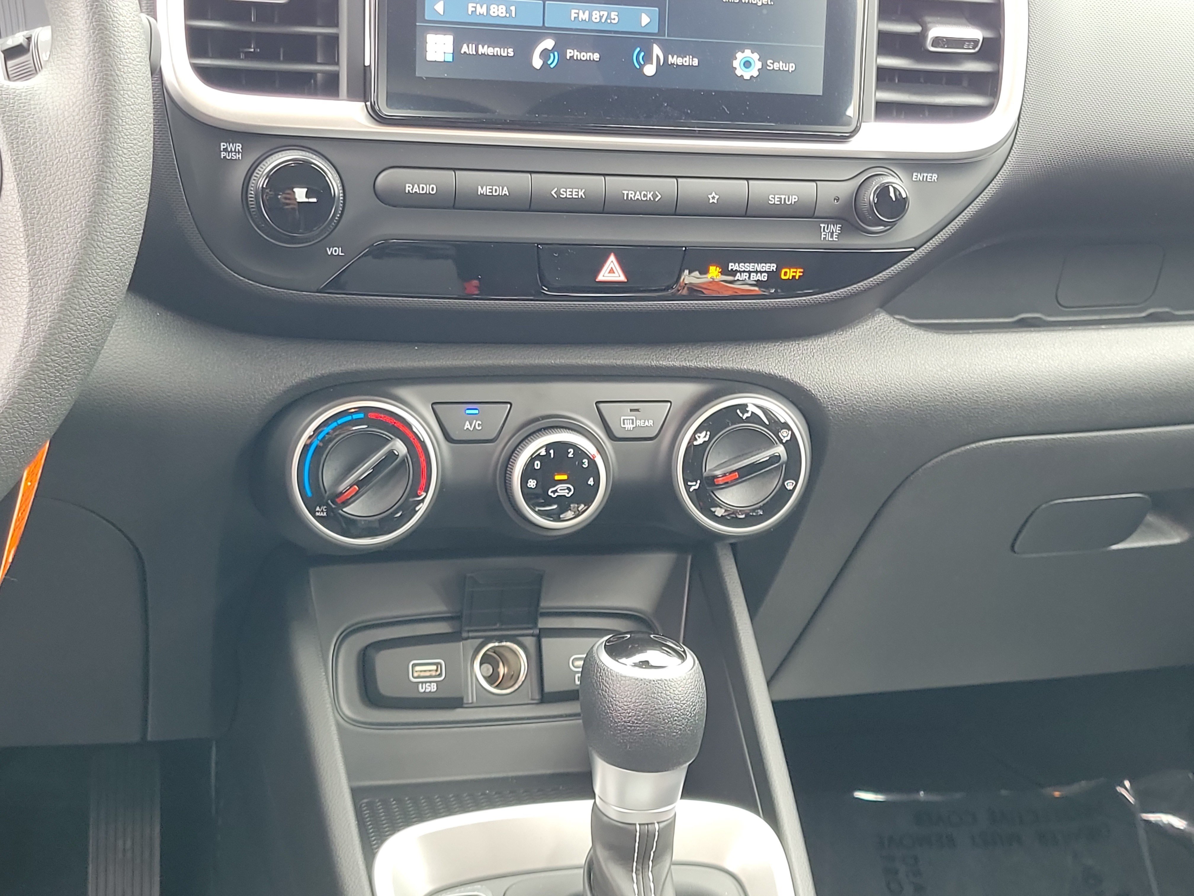 New 2026 Hyundai Venue SE FWD image 11