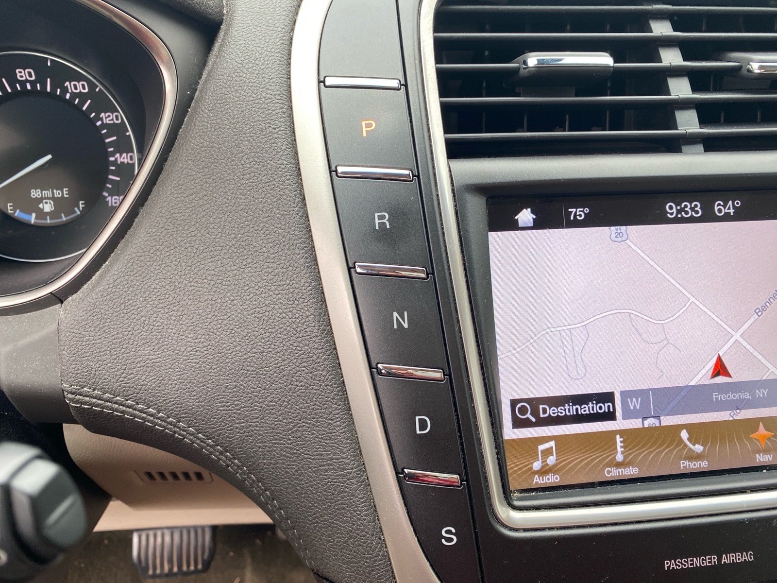 Used 2017 Lincoln MKX Reserve w/ Lincoln MKX Climate Package AWD/4WD image 15