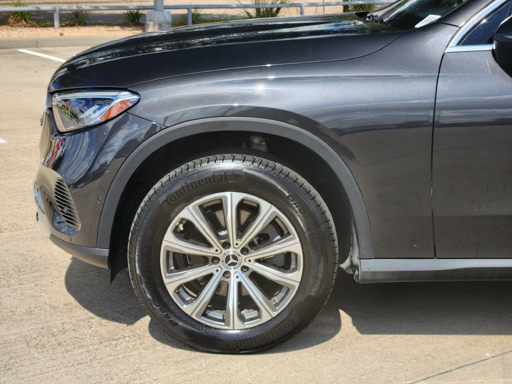 Used 2024 Mercedes-Benz GLC 300 4MATIC image 8