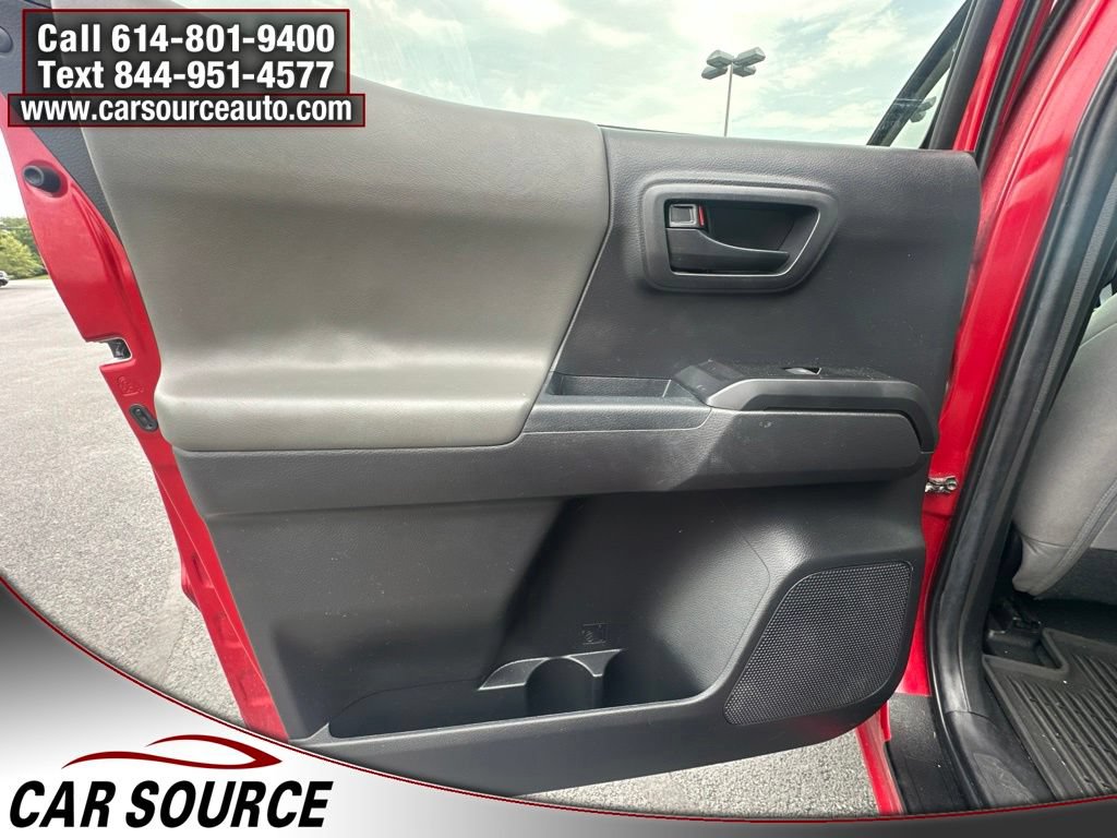 Used 2022 Toyota Tacoma SR AWD/4WD image 22
