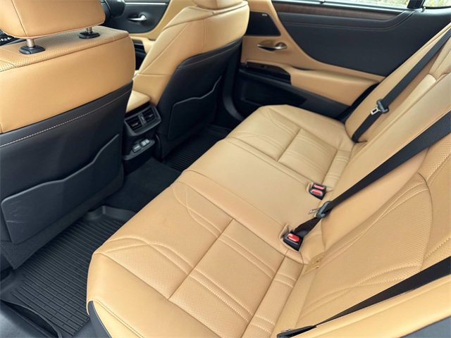 Certified 2025 Lexus ES 300h Ultra Luxury image 14