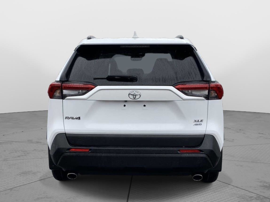 Used 2019 Toyota RAV4 XLE Premium w/ Cold Weather Package image 4