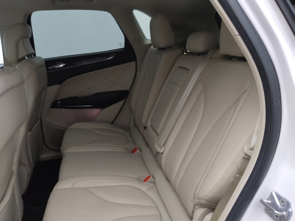 Used 2017 Lincoln MKC Reserve image 18