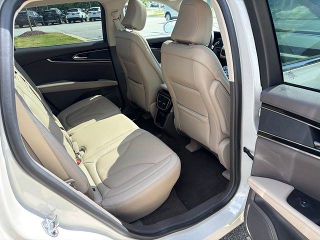 Used 2023 Lincoln Nautilus Reserve AWD/4WD image 21