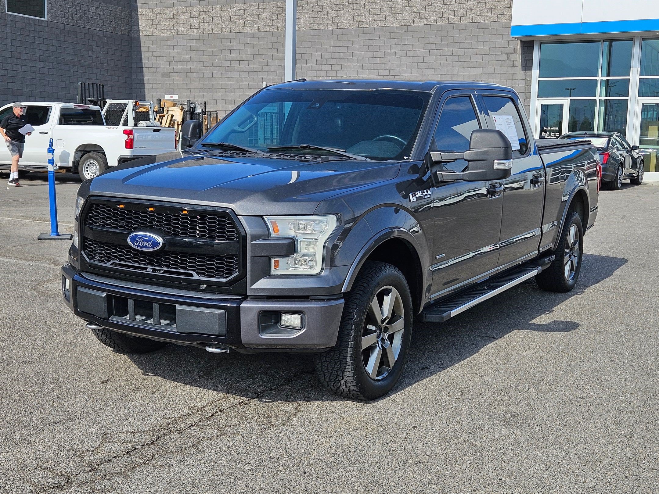 Used 2015 Ford F150 Lariat w/ Equipment Group 502A Luxury AWD/4WD image 8
