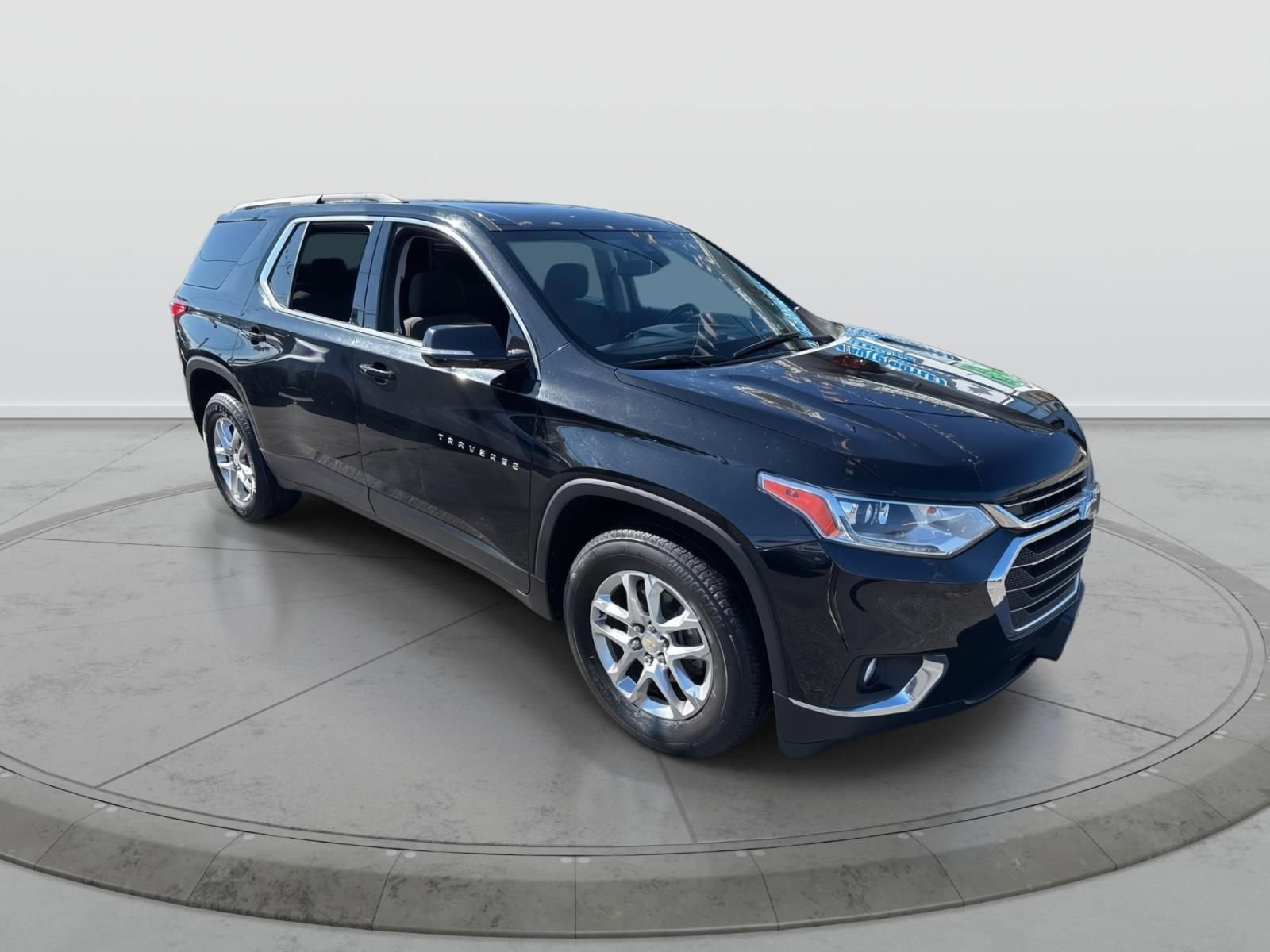 Used 2020 Chevrolet Traverse LT w/ Driver Confidence II Package